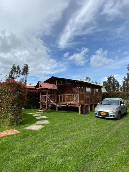 A la foto es mostra l'objecte CABAÑAS VILLA INES DE SUESCA situat a la ciutat de Suesca.