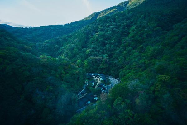 På billedet ses objektet ESPACIO The Hakone Geihinkan Rin-Poh-Ki-Ryu beliggende i byen Hakone.