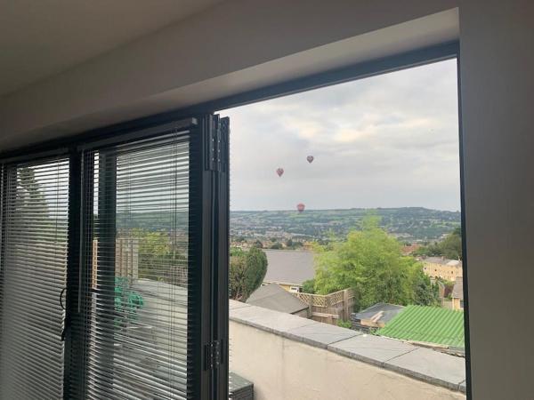 Entire Bungalow With 2 Car Parking.stunning Views - Bath