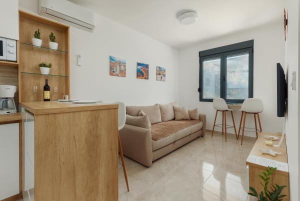 DM Apartments, Kotor