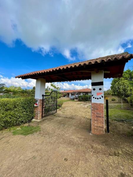 A la foto es mostra l'objecte Condominio Portal del Sol, Cabaña en la Mesa de los Santos situat a la ciutat de La Granja.