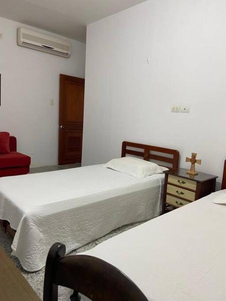 A la foto es mostra l'objecte Apartaestudio. situat a la ciutat de Valledupar.