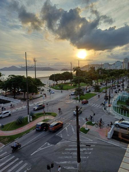 A la foto es mostra l'objecte Apto com vista ao mar deslumbrante em Santos situat a la ciutat de Santos.