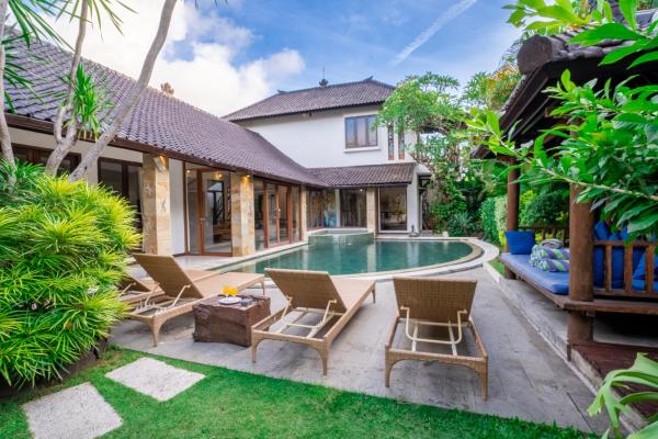 På billedet ses objektet Enclose living 5Br Villa Center of Seminyak Near Beach beliggende i byen Petitenget.
