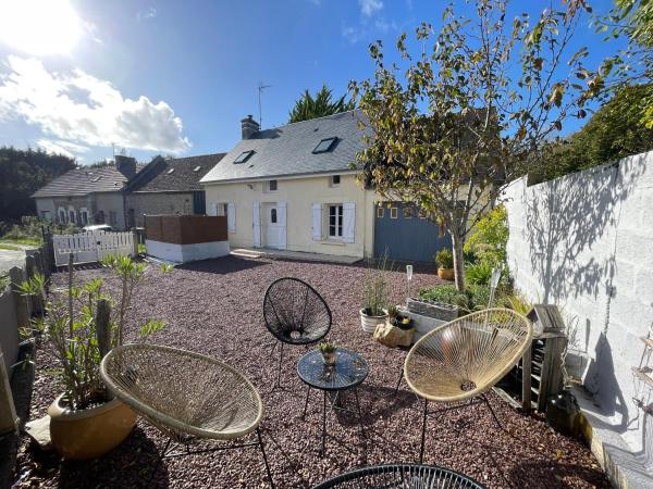 A la foto es mostra l'objecte Petite maison dans la manche situat a la ciutat de Lessay.
