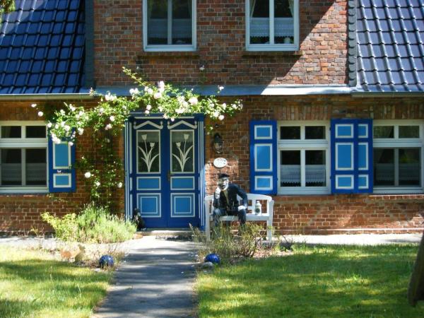 På billedet ses objektet Wohnung Captains Corner in Ostseebad Wustrow beliggende i byen Wustrow.