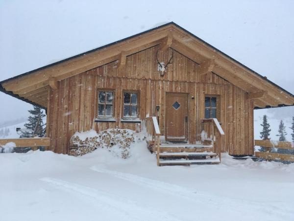 Kuva 7: Jagdhütte mit Kaminofen und Sauna