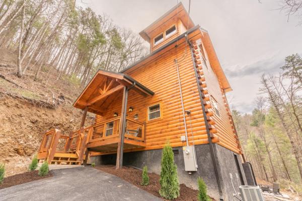 A la foto es mostra l'objecte Brand New Cabin in the Smokies situat a la ciutat de Sevierville.