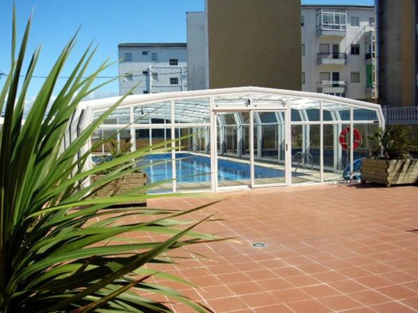På billedet ses objektet EnFOZ Las Catedrales: Playa, Piscina y Parking beliggende i byen Foz.