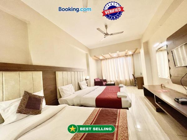 Hotel Rudraksh ! Varanasi ! fully-Air-Conditioned hotel at prime location with Parking availability, near Kashi Vishwanath Temple, and Ganga ghat