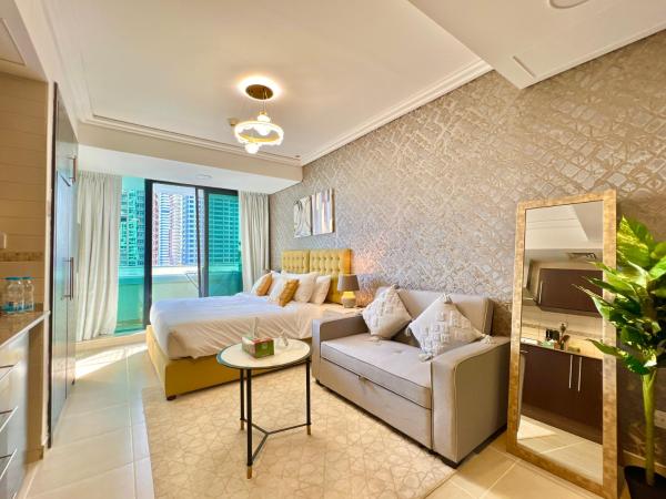 Cosmos Living Cozy Studio With Balcony - Dubai