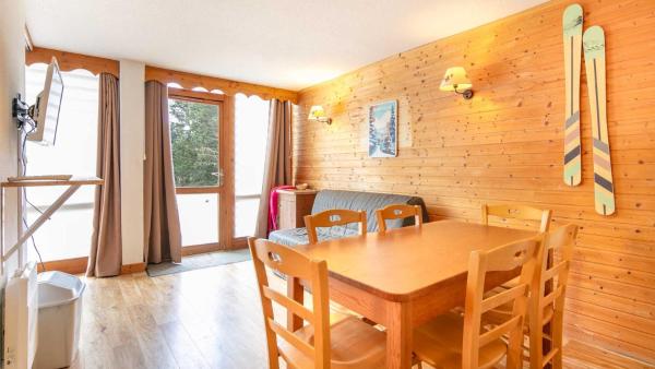 A la foto es mostra l'objecte ASTERS -A05- Studio lumineux 4-6 pers situat a la ciutat de Chamrousse.