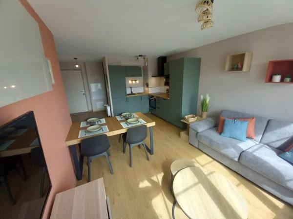 На фото показан объект Appartement neuf bien situé à Sainte Cécile Plage, расположенный в городе Камье.