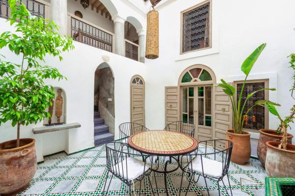 Na fotografii je vidět objekt Riad Kiwi - Private Historic Riad Jacuzzi & Hammam - Entire Home nacházející se ve městě Marakéš.