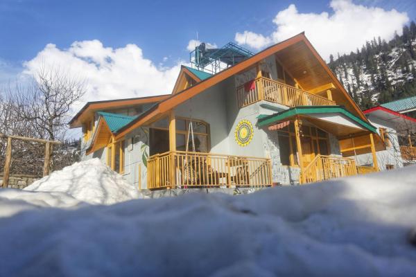 A la foto es mostra l'objecte Gharsa Homestay situat a la ciutat de Manāli.