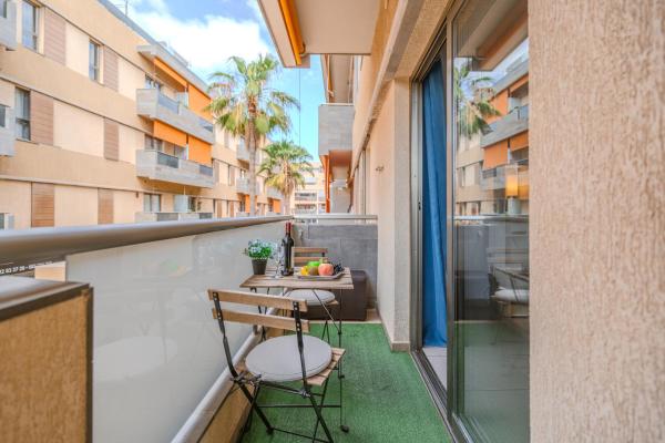 På billedet ses objektet Casa More Alcalá Center beliggende i byen Alcalá.