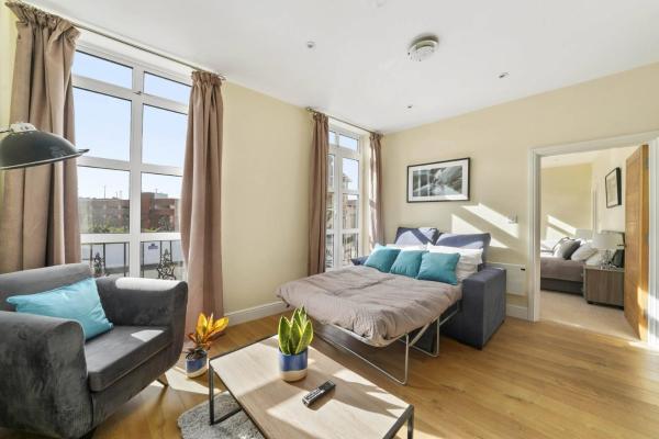 Na fotografii je vidět objekt Luxury Apartments 2 Bedrooms Central Maidenhead nacházející se ve městě Maidenhead.