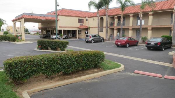 A la foto es mostra l'objecte Calimesa Inn situat a la ciutat de Calimesa.