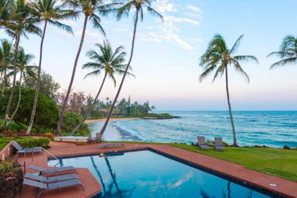 A la foto es mostra l'objecte Luxury Oceanfront ground floor condo situat a la ciutat de Kapaa.