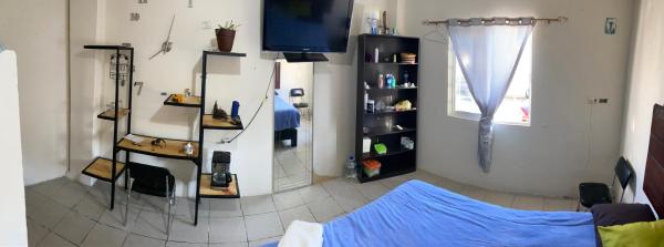 照片显示了位于Cholula市的Habitación privada Leonera物件。