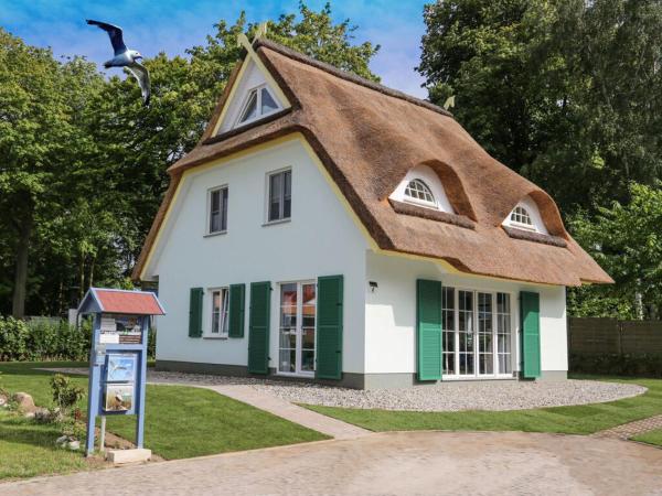 Na foto é possível ver o objeto Drööm unter Reet 2 Comfortable holiday residence localizado na cidade de Neu Gaarz.