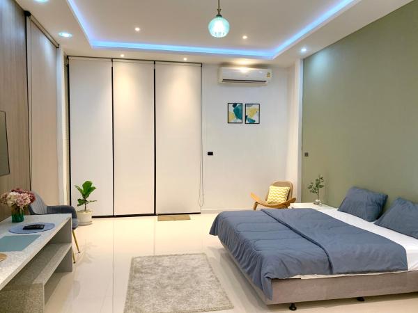 En la foto se muestra el objeto Ellie House Phuket Old Town ubicado en la ciudad de Ban Rangeng.