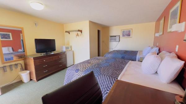 Na fotografii je vidět objekt Travelors Lodge Motel & RV Park US-287&US-96 nacházející se ve městě Eads.