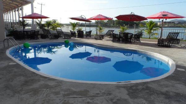 Foto 2: Ramada by Wyndham Tikal Isla de Flores