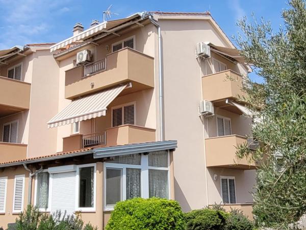 A la foto es mostra l'objecte Rooms-Sobe Haus Magdalena Krk situat a la ciutat de Krk.