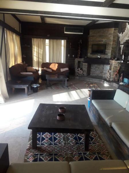 Foto 4: Private villa at a gated community