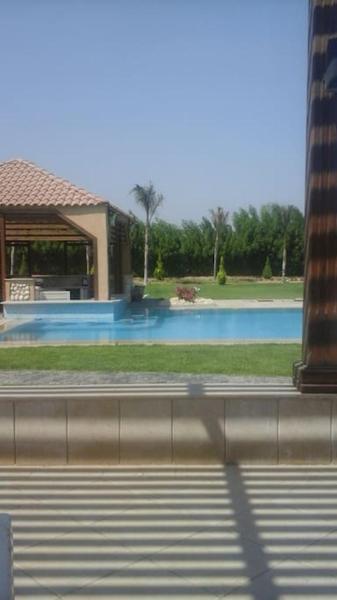 Foto 8: Private villa at a gated community
