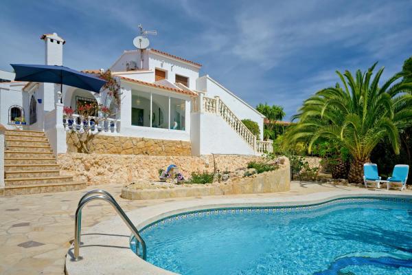 A la foto es mostra l'objecte Villa Mariposa situat a la ciutat de Calp.