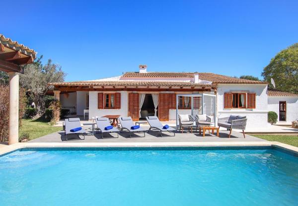 Relax Just Outside Pollensa Recently Renovated By Renthousing - Majorque