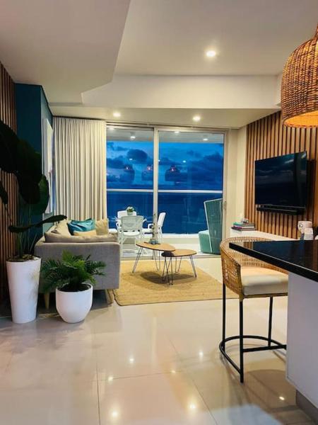 2-2 Palmetto Eliptic 3403 Enchanted Jewel, Cartagena de Indias
