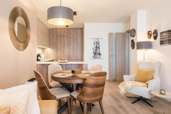 Boho Beat Apartment, Warna