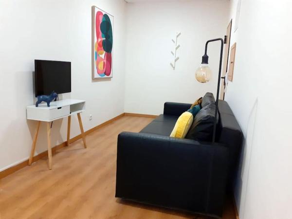 Tomas FLAT Front, Porto