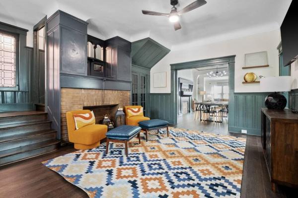 A la foto es mostra l'objecte Luxury Living: Grand 7BR/5BA near Everything situat a la ciutat de Tower Grove.