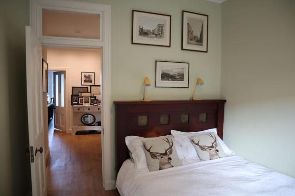 Stylish Victorian Apartment for Two in Edinburgh, Édimbourg