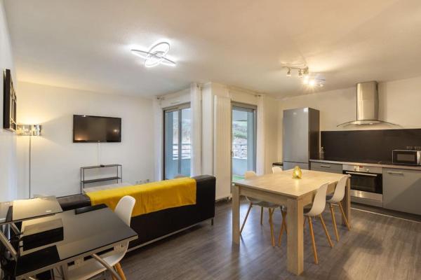 På billedet ses objektet Chez Jo, Magnifique appartement T2 à Rodez beliggende i byen Rodez.
