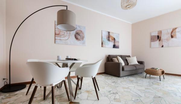 Italianway - Campania 26 A, Milan