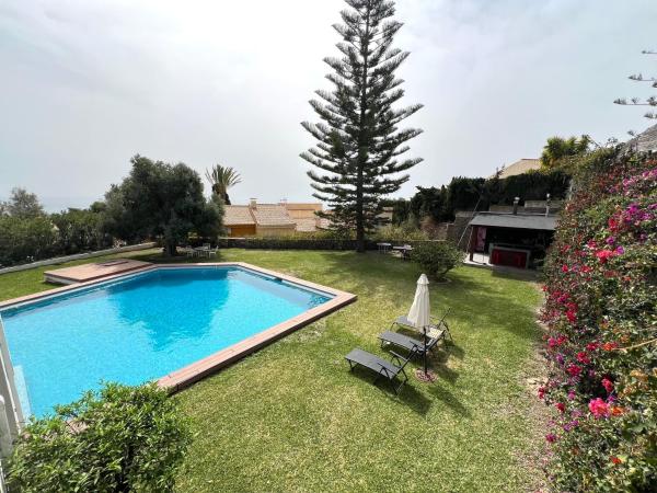 Auf dem Foto ist das Objekt Villa Los Gallos in der Stadt Almuñécar zu sehen.