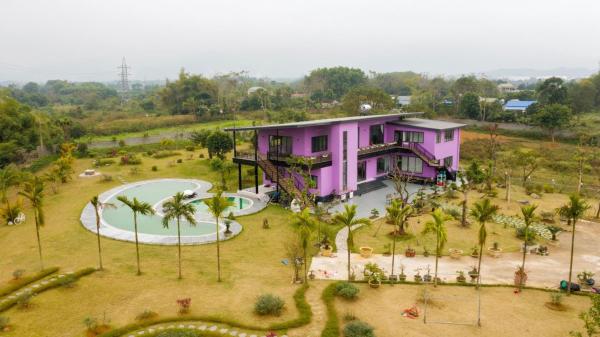 Na fotografii je vidět objekt VIOLET VILLA nacházející se ve městě Suối Sao.