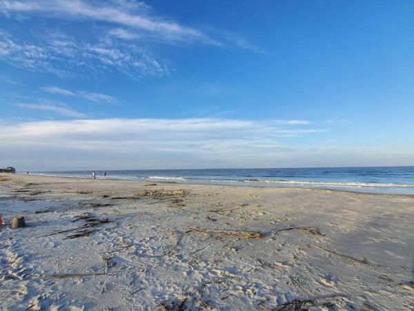 Na fotografii je vidět objekt Beach condo on Harbor Island,SC E105 nacházející se ve městě Oceanmarsh Subdivision.