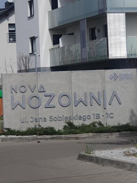 På billedet ses objektet Apartament Number 2 NOVA WOZOWNIA Free Parking beliggende i byen Rydzyna.