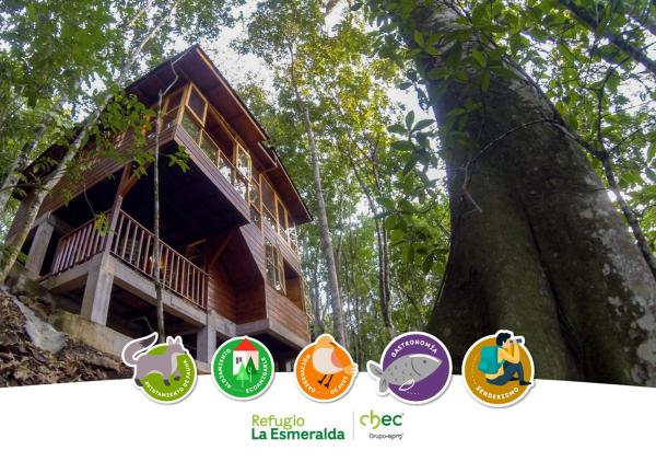 Na zdjęciu widoczny jest obiekt Refugio La Esmeralda położony w mieście La Rochela.