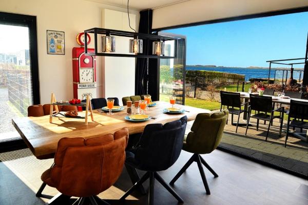 写真にはフルスホルスト市にあるRoyale Cube mit Dachterrasse Meerblick und Strandが写っています。