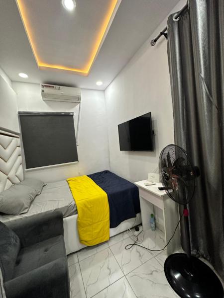 A la foto es mostra l'objecte Elegant studio apartment in Ogudu By Magnanimous, 15 mins to the Airport situat a la ciutat de Lagos.