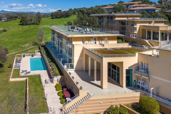 A la foto es mostra l'objecte Nemea Appart Hotel Green Side Biot Sophia Antipolis situat a la ciutat de Biot.