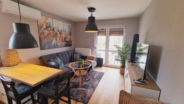 Na zdjęciu widoczny jest obiekt Apartament 31 z Sauną Rowery, Spacery w Dolinie Baryczy - 5D Apartamenty położony w mieście Milicz.