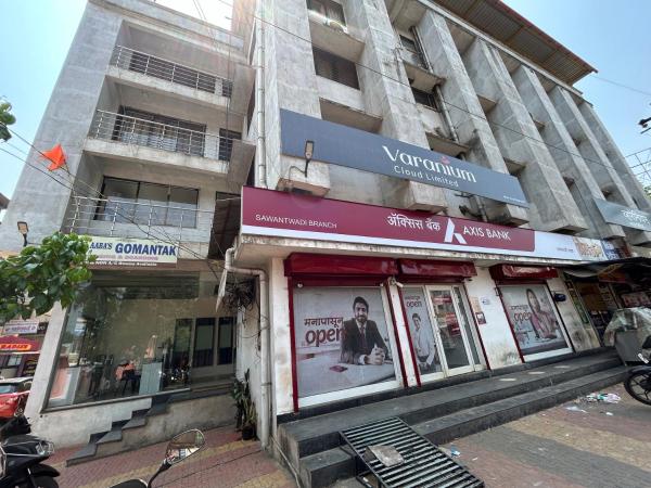A la foto es mostra l'objecte Hotel Aaba's Gomantak situat a la ciutat de Banda.